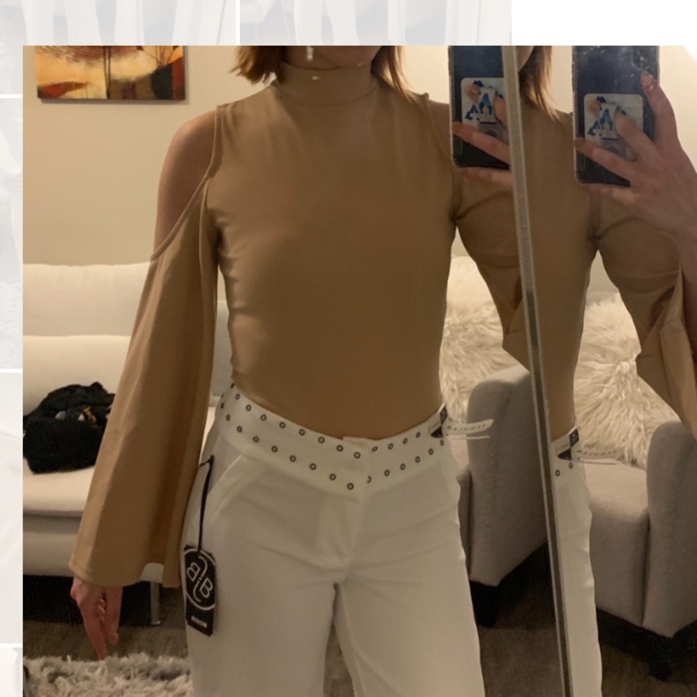 Fashion Nova Bodysuit-Bell Sleeve/Shoulder Cut out